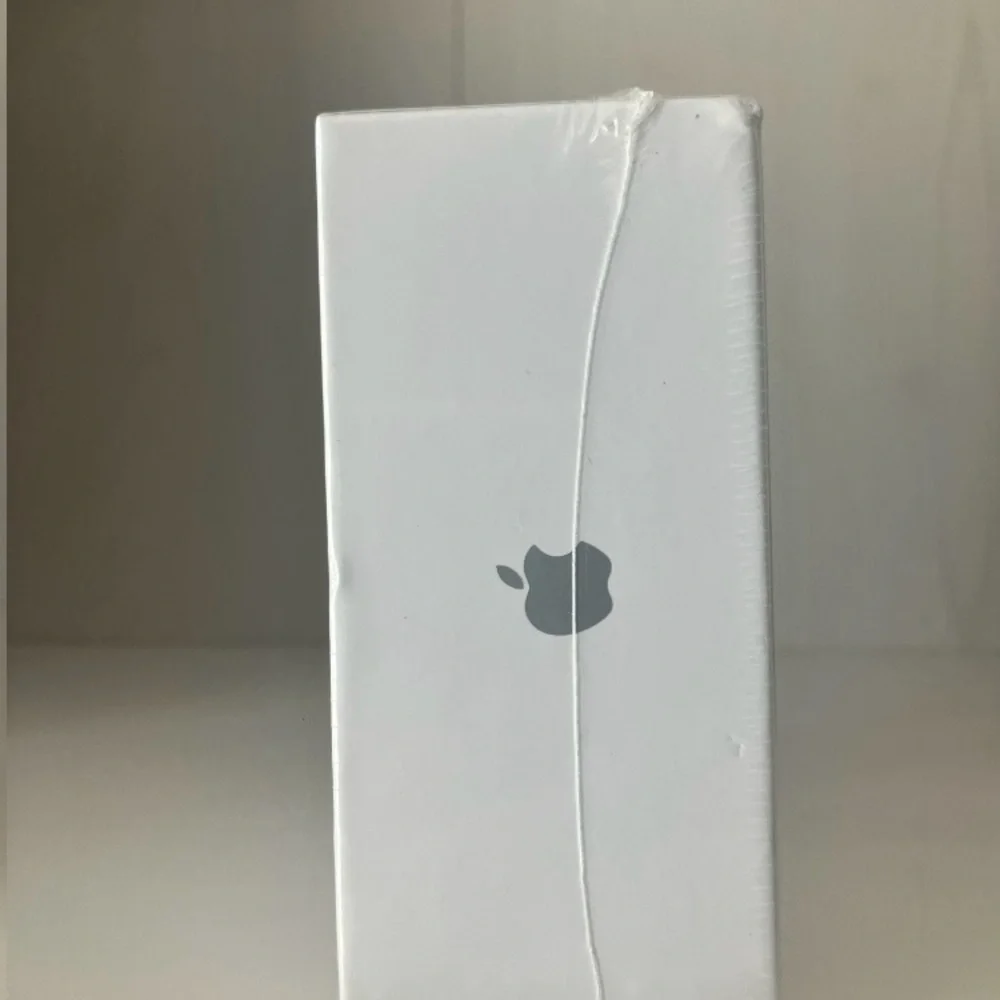 *SEALED* AIRPOD PRO 2nd GENERATION - Picture 4 of 4